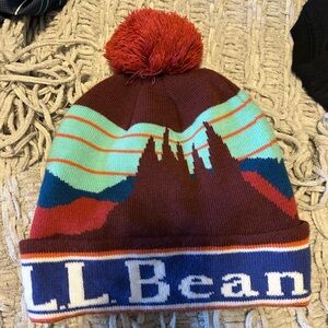 L.L Bean hat perfect condition